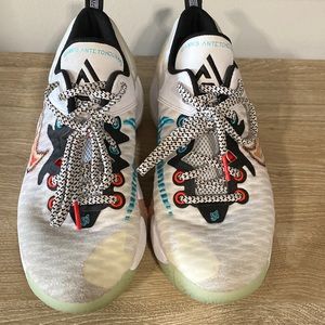 Girls Nike basketball shoes